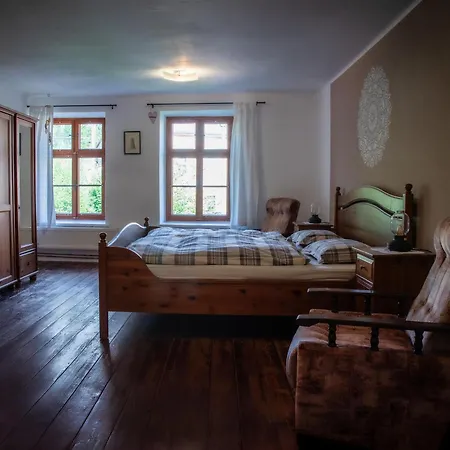 A Keramická Dílna Habartovi Červená Voda